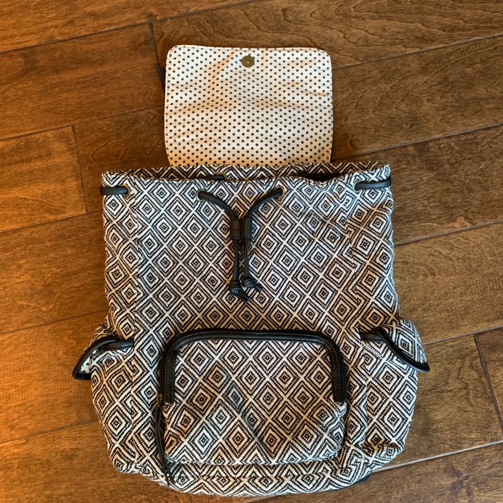 Madden Girl Geometric Design Drawstring Backpack - Picture 3 of 8